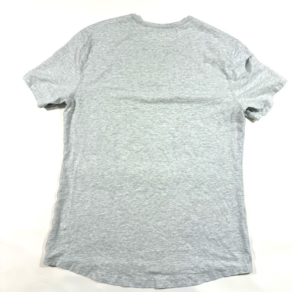 Lululemon Mens Basic Tee Shirt Light Grey Approx Size Medium - Picture 2 of 5